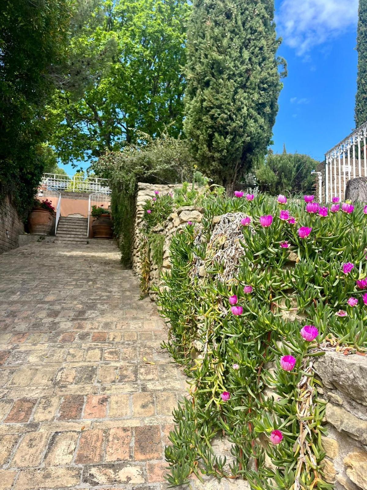 Villa Silvio Civitanova Alta Eksteriør bilde